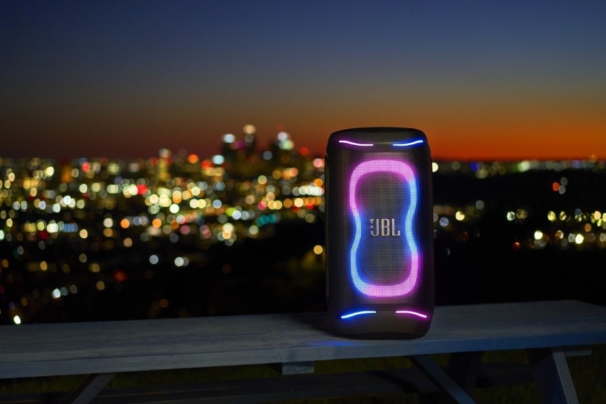 Reproduktor JBL PartyBox 130 s farebnými efektmi