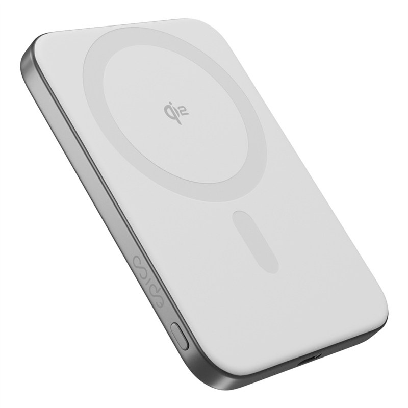 Powerbanka Epico UltraPack Qi2 Slim Alu Mag + 5000mAh v striebornej farbe.