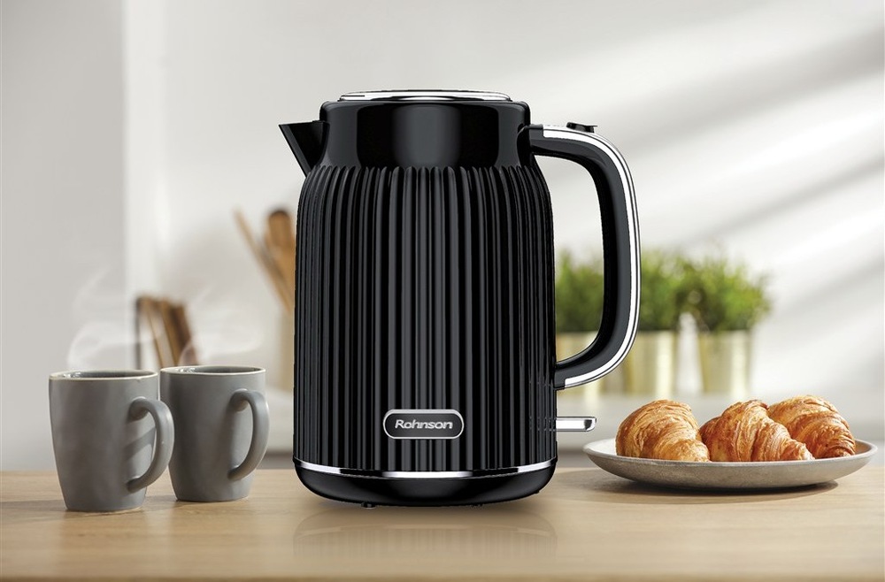 Rýchlovarná kanvica Rohnson R-7711, 1,7 l čierna Rýchlovarná kanvica Rohnson R-7711 poskytuje vysoký výkon 2 200 W