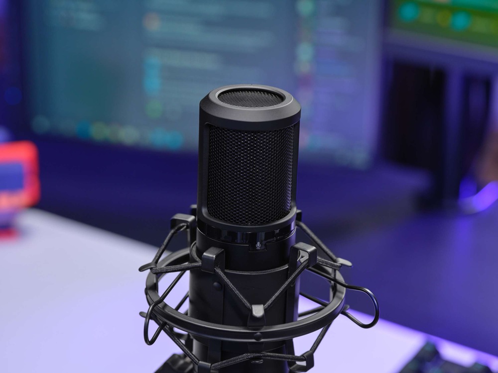Mikrofón Trust GXT269 Emita II, USB-C čierny Trust GXT269 Emita II má integrované odhlučnenie