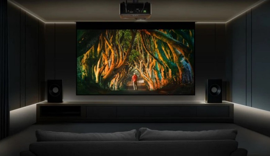 Projektor ViewSonic LX700-4K RGB čierny