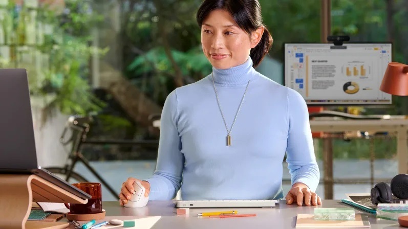 Logitech Lift Left Vertical Ergonomic