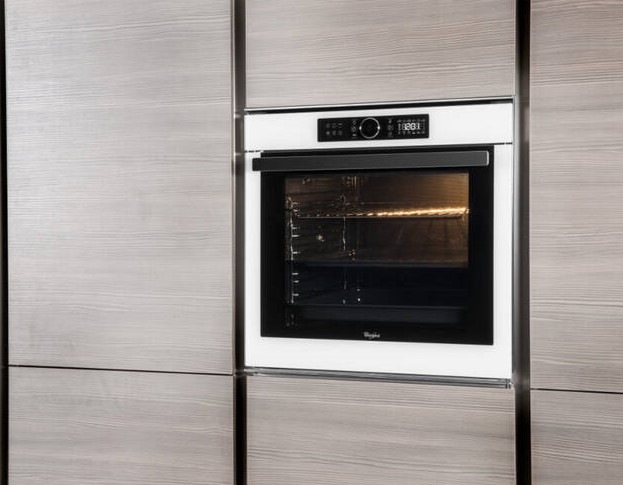 Rúra Whirlpool AKZM 8480 WH biela