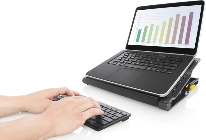 Chladiaca podložka pre NTB Targus Chill Mat Stand 17", USB-A Hub 4 porty čierna Chladiaca podložka pre NTB Targus Chill Mat Stand 17", USB-A Hub 4 porty - čierna