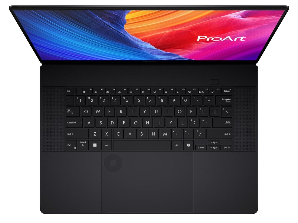 Notebook Asus ProArt P16 čierny Pohľad zhora na klávesnici notebooku Asus ProArt P16