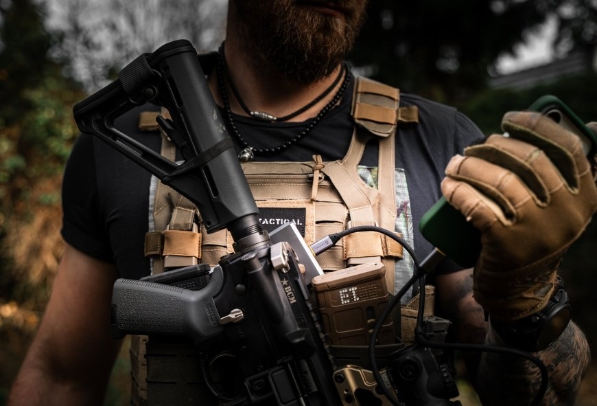 Kábel Tactical Fast Rope Aramid 2.0 USB-C/USB-C 0,3m čierny Kábel Tactical Fast Rope Aramid 2.0 USB-C/USB-C nabíja zariadenie výkonom až 100 W