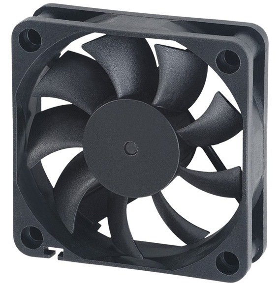Ventilátor AKASA Black, 60×10 mm čierny Detail obrázku ventilátora.