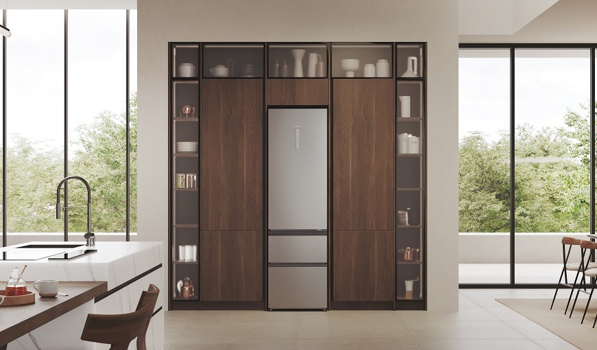 Chladnička s mrazničkou Haier HTW7620ANMG strieborná