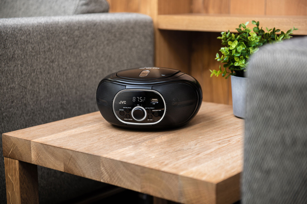 Rádioprijímač s CD JVC RD-E221B čierny Rádioprijímač s CD JVC RD-E221B čierny