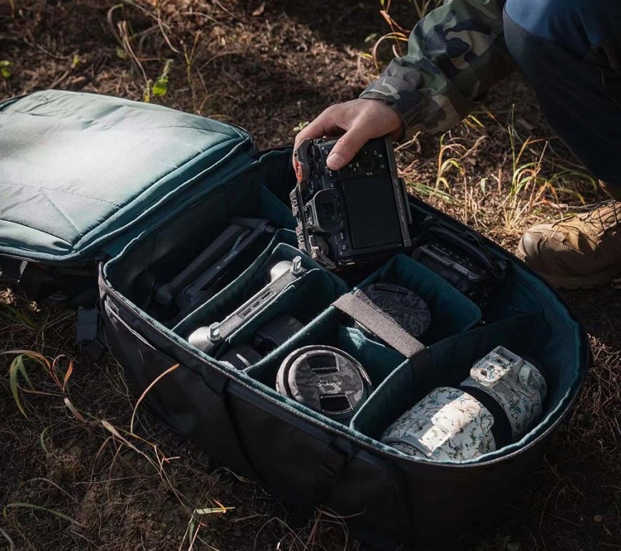 Batoh PGYTECH OneMo 2 Backpack 35L - čierny