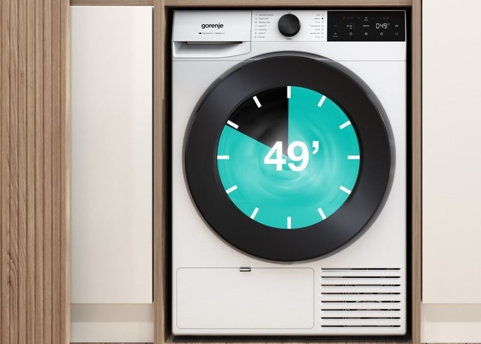 Sušička bielizne Gorenje G400 DG48D NatureDry čierna sušička bielizne Gorenje, v bubne ktorej je časový údaj 49, ktorý znamená, že rýchly program môže byť hotový za 49 minút. Sušička je zabudovaná do skrine.
