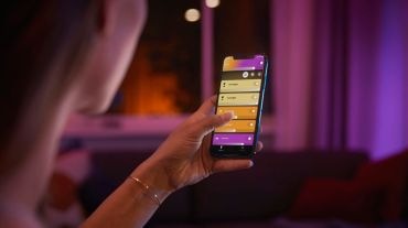Stolná lampa Philips Hue Go Bluetooth White and Color Ambiance Stolná lampa Philips Hue Go Bluetooth White and Color Ambiance