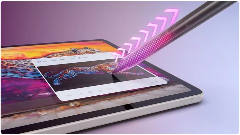 Pero v detaile obrazovky tabletu Lenovo