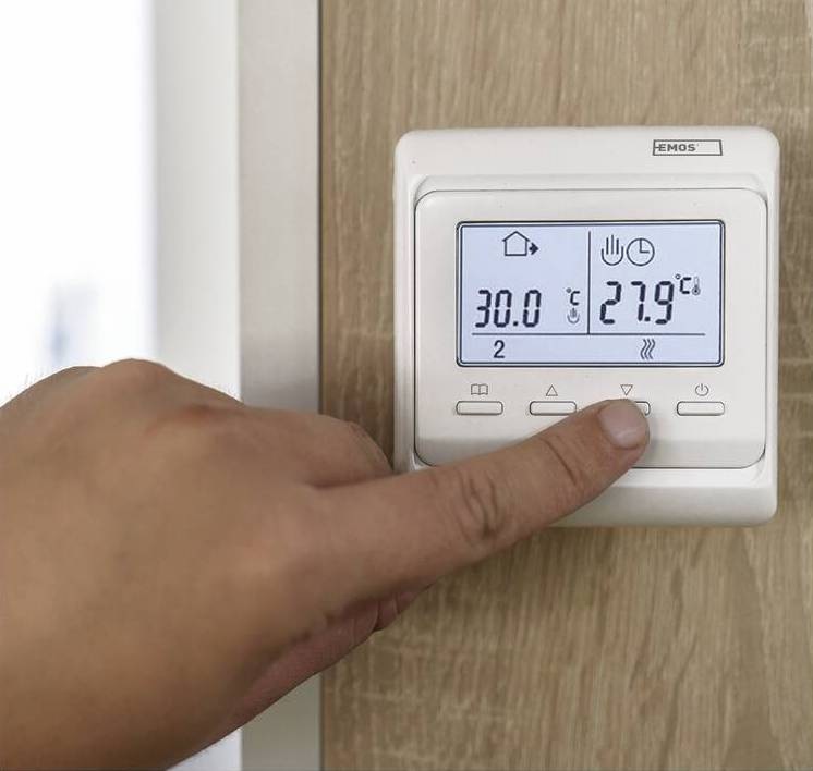 Termostat EMOS podlahový, programovateľný, drôtový, P5601UF