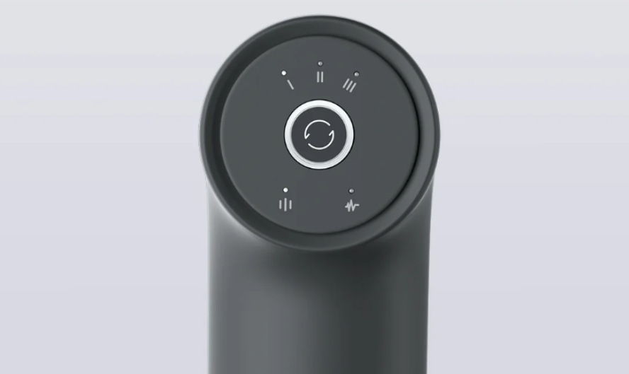 Masážna pištoľ Xiaomi Massage Gun Mini 2 čierna Masážna pištoľ Xiaomi Massage Gun Mini 2 ovládací panel