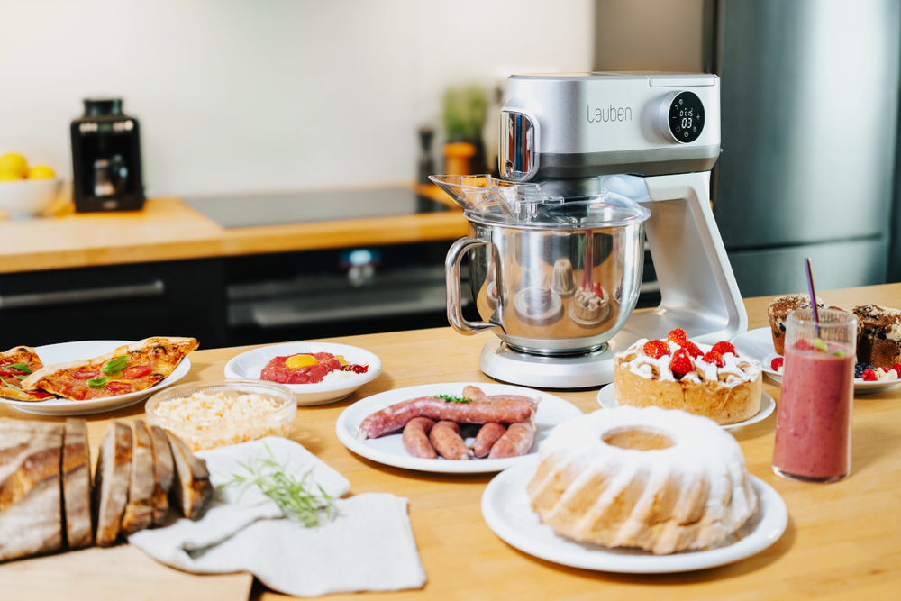Kuchynský robot Lauben Kitchen Machine 1300SG strieborný