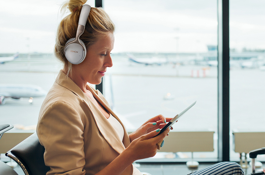 Slúchadlá Denon AH-GC30 čierna Slúchadlá Denon AH-GC30 čierna