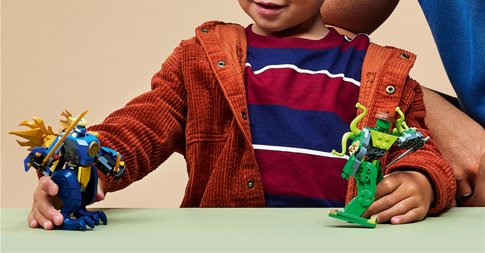 Stavebnica LEGO® NINJAGO® 71853 Jay a boj v dračom robotickom obleku Predškoláci od štyroch rokov sa vydajú do nindžovských bitiek s Jayovým dračím oblekom a robotom zmutované príšery.