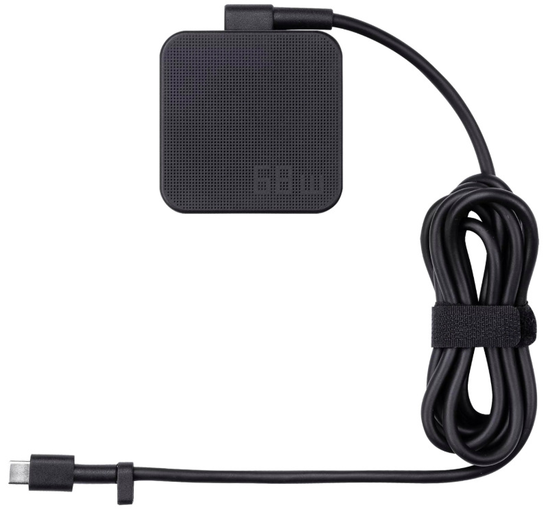 Sieťový adaptér Asus 68W USB-C Adapter čierny Detail napájacieho adaptéra Asus 68W USB-C Adapter s kompaktným telom a integrovaným USB-C káblom