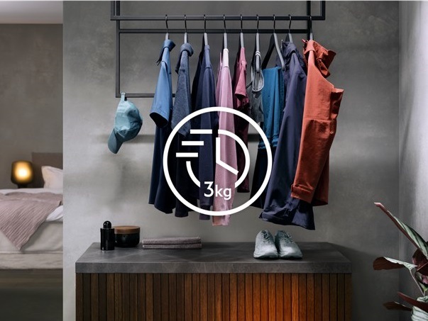 Práčka AEG ProSense™ 6000 LSR6E47DC, úzka, biela, program Extra-Quick