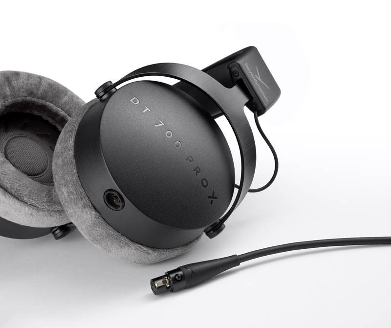 Slúchadlá Beyerdynamic DT 700 PRO X čierna
