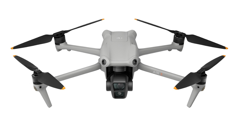 Dron DJI Air 3 Fly More Combo (DJI RC-N2) sivý Dron DJI Air 3 Fly More Combo (DJI RC-N2) sivý