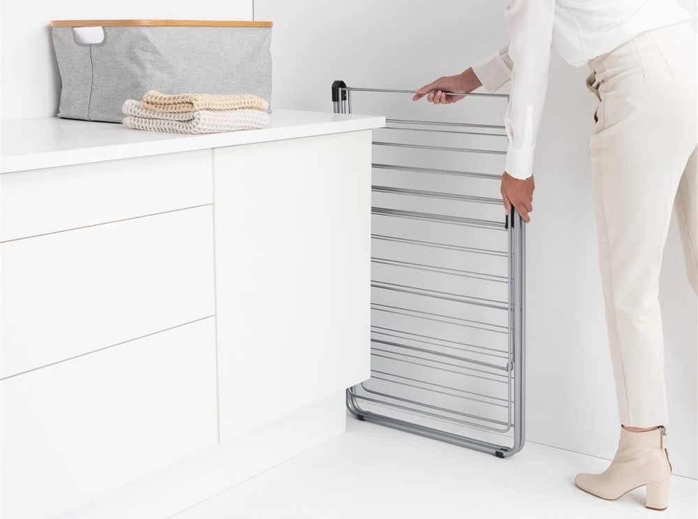 Sušiak na bielizeň Brabantia HangOn, 25 m, Metallic Grey strieborný Sušiak na bielizeň Brabantia HangOn, 25 m, Metallic Grey strieborný