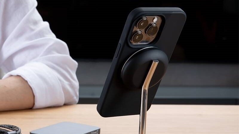 Bezdrôtová nabíjačka Epico 2v1 MagSafe Wireless čierna