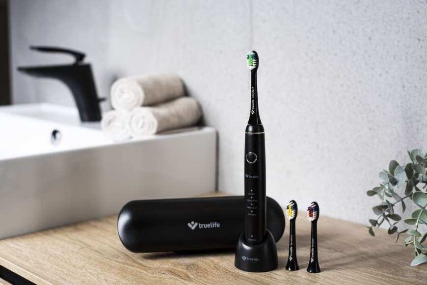 Zubná kefka TrueLife SonicBrush Compact Black čierna TrueLife SonicBrush Compact Black, černá