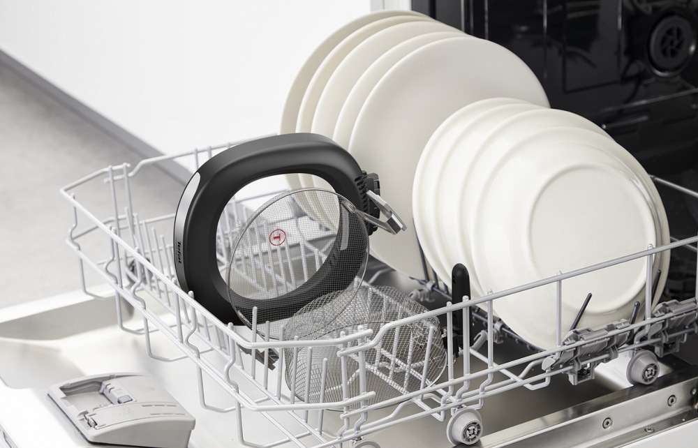Fritéza Tefal Filtra Vision+ FF2588E0 čierna/strieborná Umývateľné časti Fritézy Tefal Filtra Vision+ FF2588E0 v umývačke