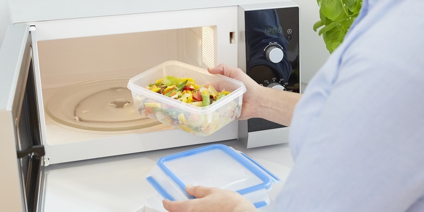 V sade dóz Tefal N1033110 je možné ohrievať jedlo v mikrovlnke.
