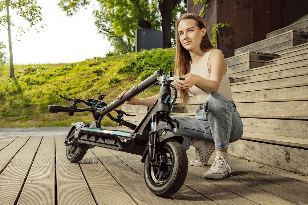 Elektrická kolobežka LAMAX eRacer SC50 Elektrická kolobežka LAMAX eRacer SC50