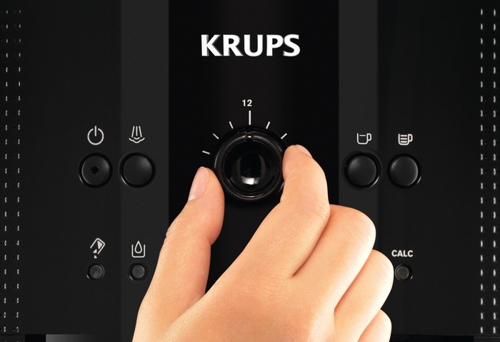 Automatický kávovar Krups Arabica EA811010 čierny