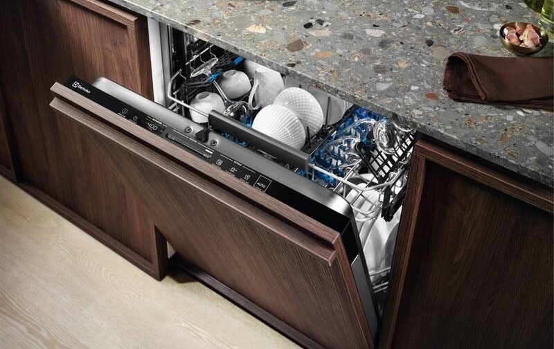 Umývačka riadu Electrolux 700 PRO EEG67410W