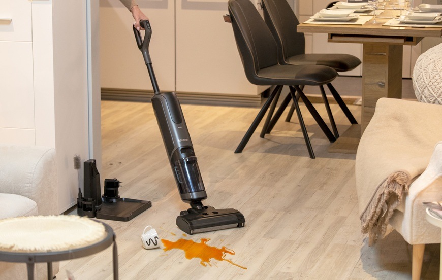 Čistič tvrdých podláh Hisense HFC433170A sivá Čistič tvrdých podláh Hisense HFC433170A sivá