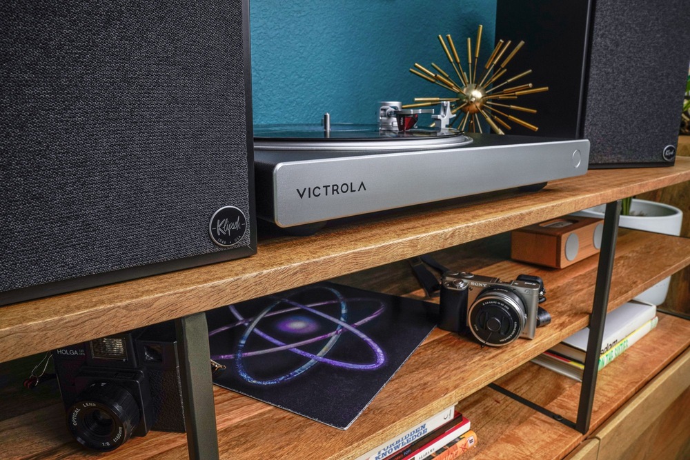 Gramofón Victrola VPT-2500 Hi-Res Carbon čierny/strieborný Gramofón Victrola VPT-2500 Hi-Res Carbon čierny/strieborný
