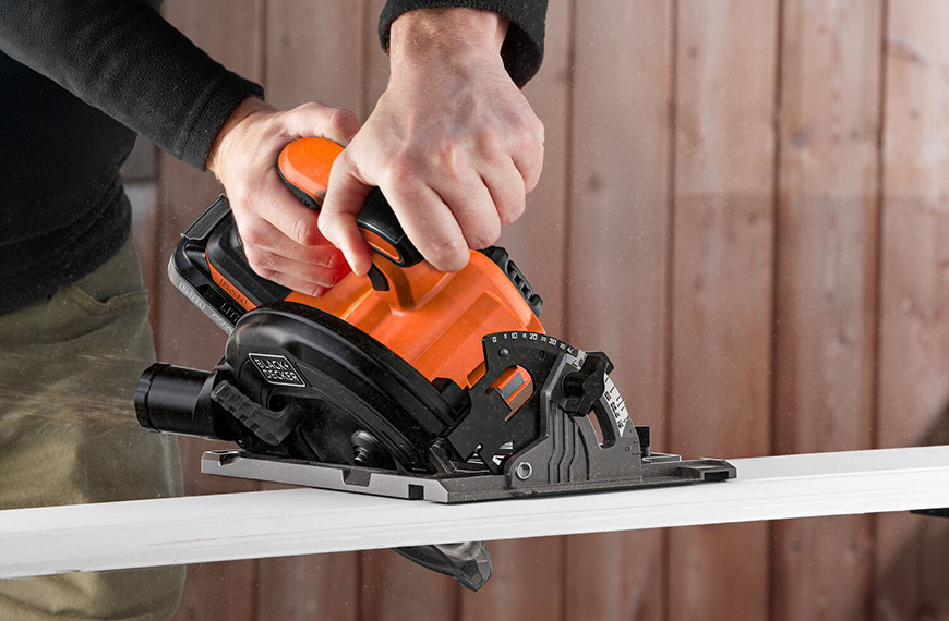 Okružná píla Black-Decker BLCCS78E1-QW (s baterií) Okružná píla Black-Decker BLCCS78E1-QW (s batériou)