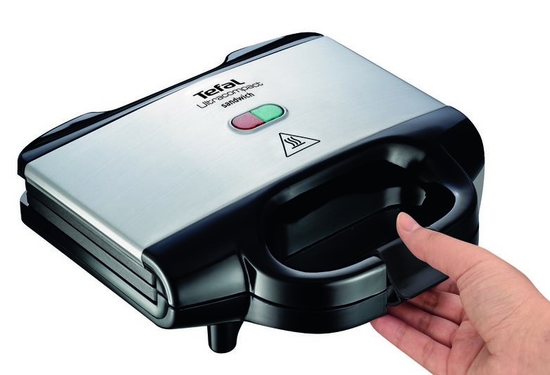 Sendvičovač Tefal Ultracompact SM157236 čierny/chróm Sendvičovač Tefal Ultracompact SM157236 čierny/chróm