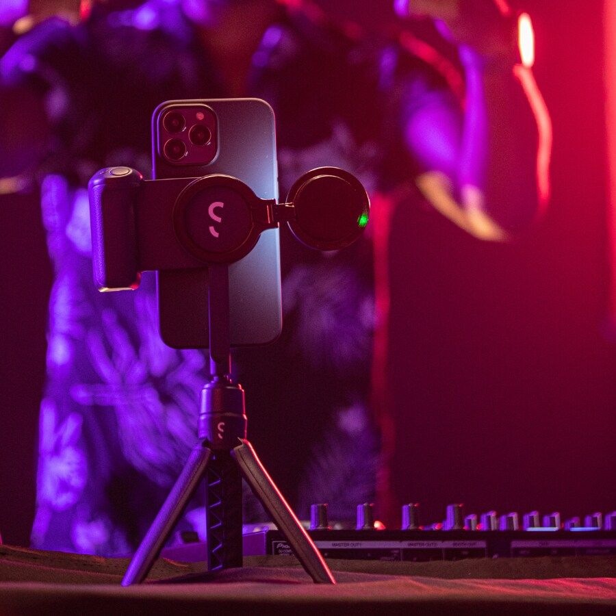 Statív SnapStand Mini ako stojan na party