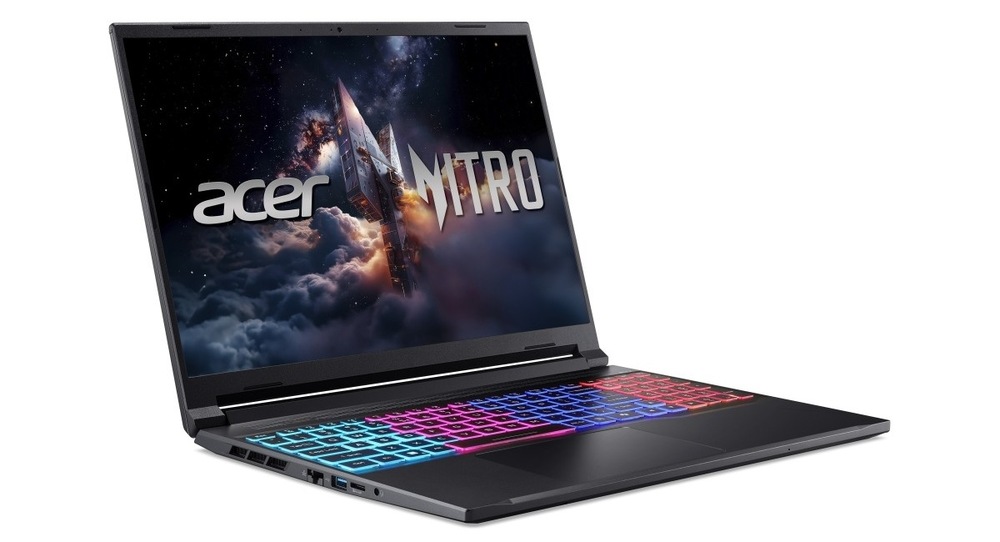 Notebook Acer Nitro V 16S (ANV16S-71-76ZB) čierny Otvorený a zapnutý notebook Acer Nitro V 16S otočený doprava