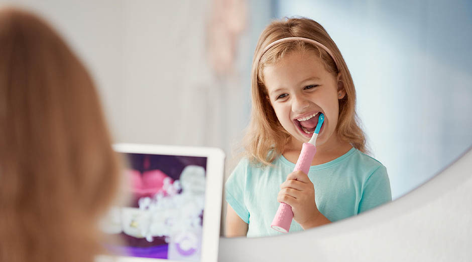 Zubná kefka Philips Sonicare For Kids HX6352/42 ružová Philips HX6352/42 Sonicare For Kids