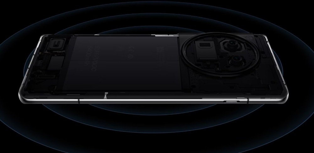 Mobilný telefón OnePlus 12 5G 16 GB / 512 GB zelený Mobilný telefón OnePlus 12 5G 16 GB / 512 GB zelený