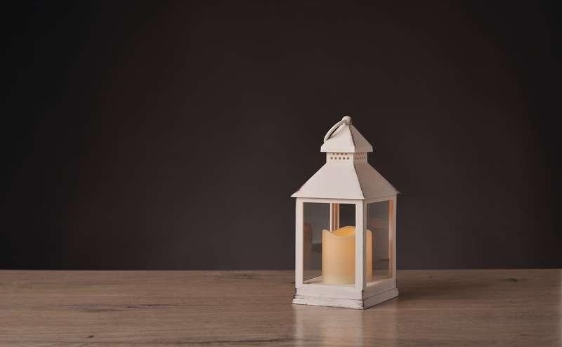 LED dekorácie EMOS lampáš antik biely blikajúci, 3x AAA, vnútorný, vintage, časovač LED dekorácie EMOS lampáš antik biely blikajúci, 3x AAA, vnútorný, vintage, časovač