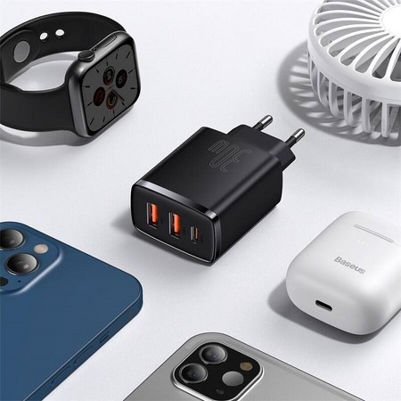 Nabíjačka do siete Baseus 2x USB-A, 1x USB-C, 30W čierna Nabíjačka do siete Baseus 2x USB-A, 1x USB-C, 30W čierna