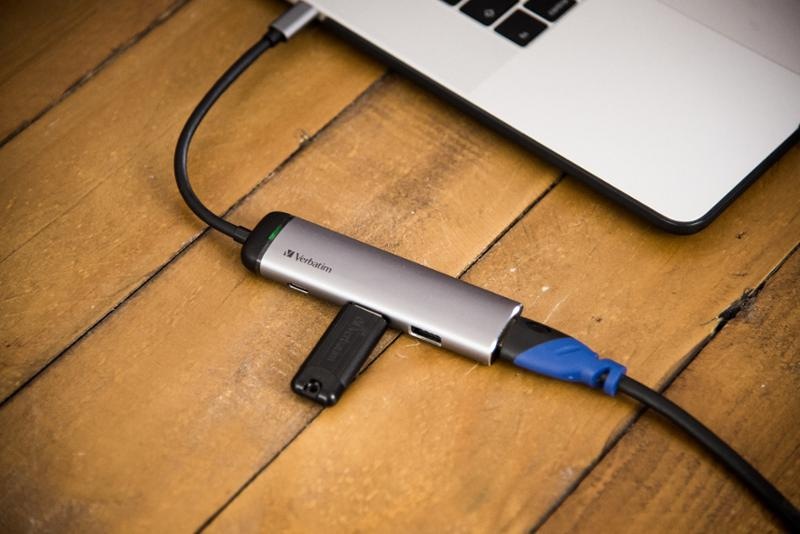 USB Hub Verbatim USB-C/2x USB 3.0, USB-C, HDMI sivý USB Hub Verbatim USB-C/2x USB 3.0, USB-C, HDMI sivý
