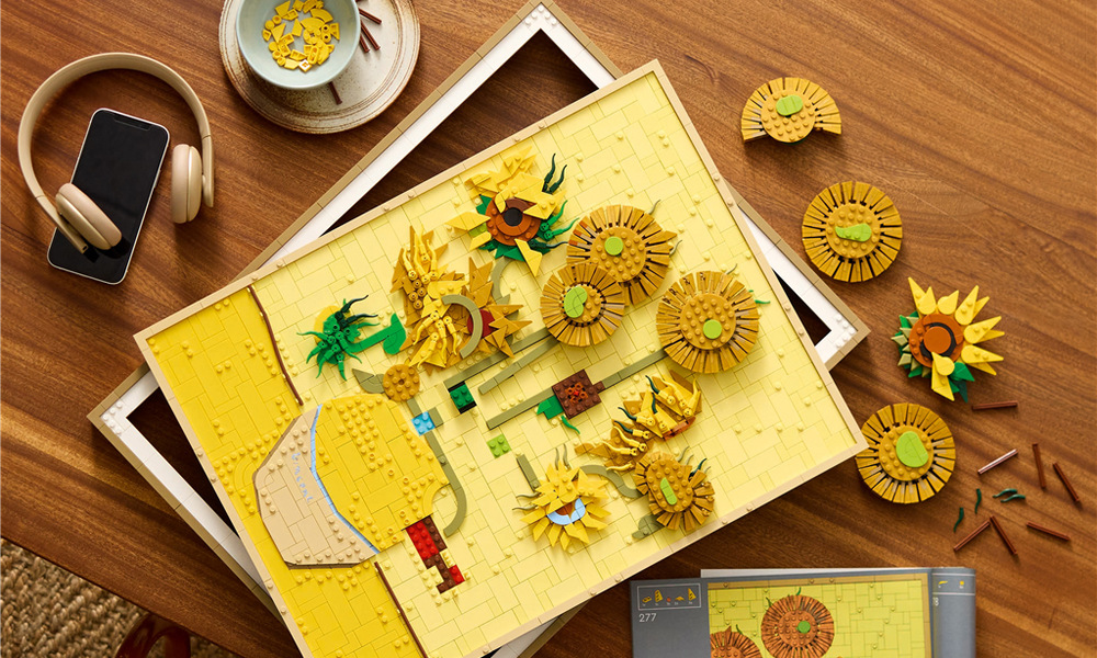 Stavebnica LEGO® Art 31215 Vincent van Gogh – Slunečnice Stavebnica LEGO Art pretvára ikonické Slnečnica Vincenta van Gogha do pôsobivého priestorového obrazu z kociek LEGO