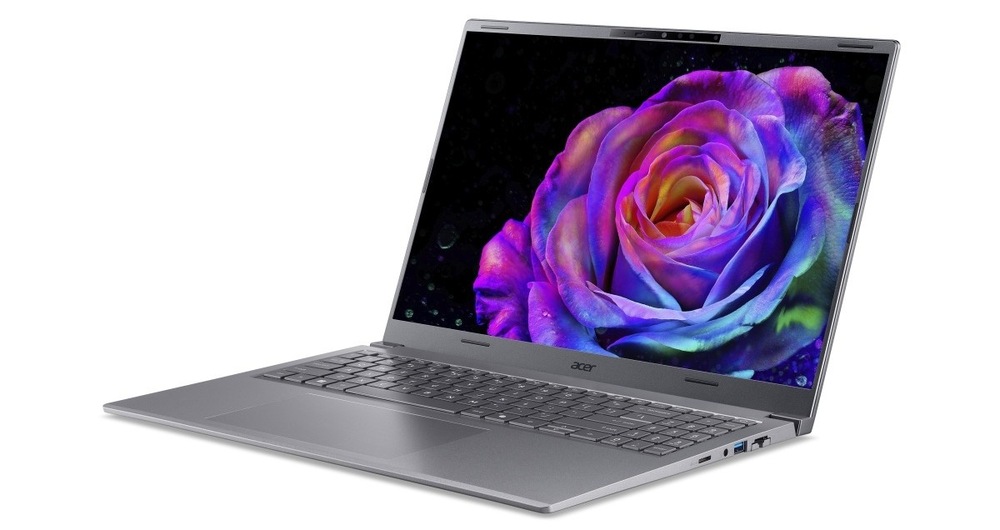 Notebook Acer Aspire X 16 AI (AX16-I71M-96F0) sivý Otvorený a zapnutý notebook Acer Aspire X 16 AI (AX16-I71M-96F0) otočený doľava