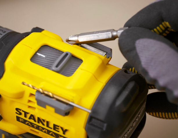 Vŕtací skrutkovač Stanley FatMax SFMCD726D2K-QW (s batériou)