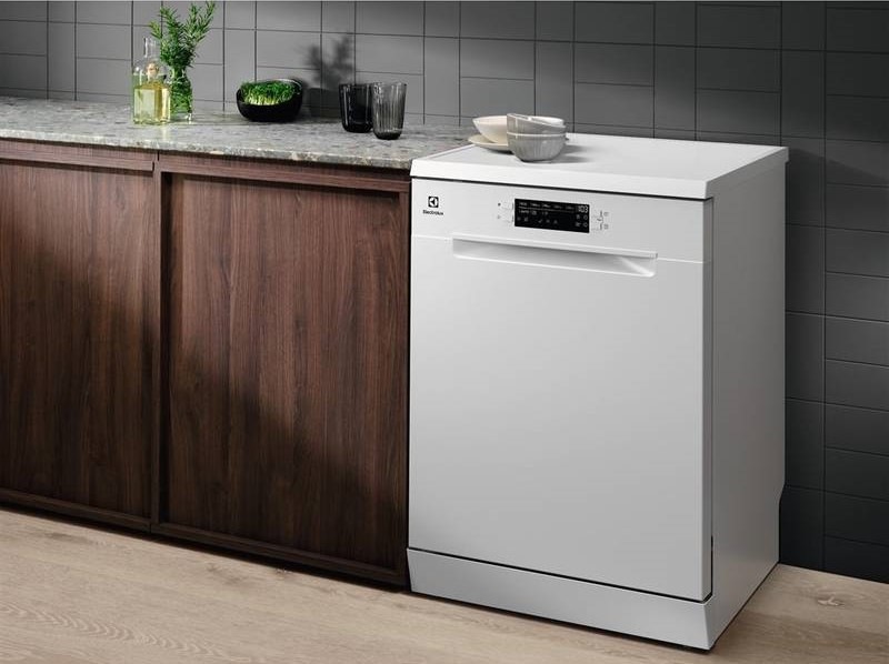 Umývačka riadu Electrolux 300 AirDry ESA47310SW biela Umývačka riadu Electrolux 300 AirDry ESA47310SW biela