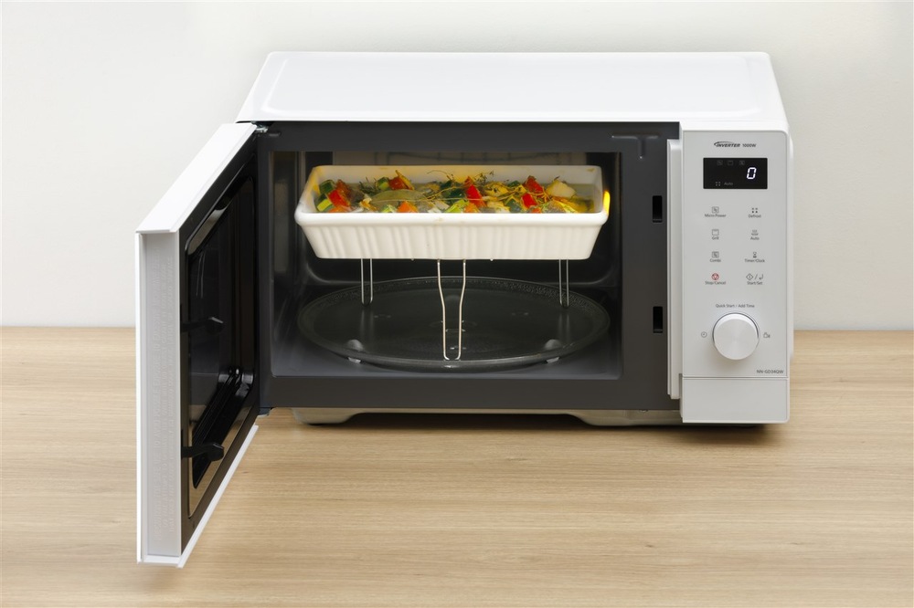 Mikrovlnná rúra Panasonic NN-GD34QWEPG biela Mikrovlnná rúra Panasonic NN-GD34QWEPG biela